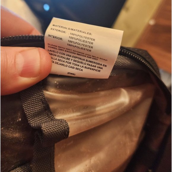 Ricardo Beverly Hills Hanging Toiletry Bag - Picture 7 of 7